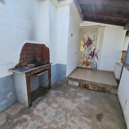 Casa Luminosa Con Patio