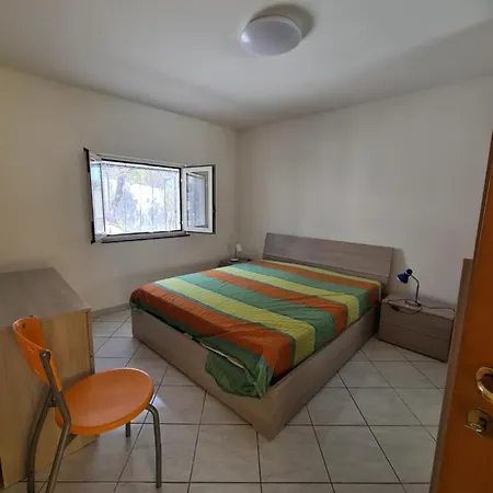 Casa Luminosa Con Patio Semesterbostad Procida